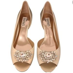 Badgley Mischka gold kitten heels